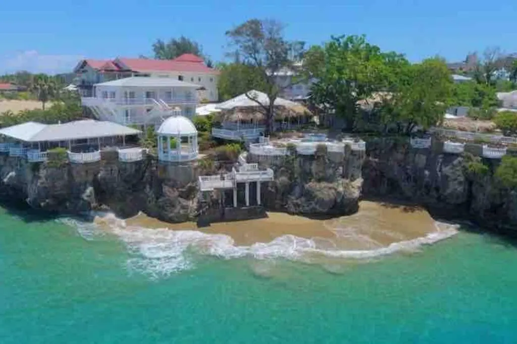 Gorgeous 1 Bedroom-Condo With Free Parking On Site Puerto Plata 0*,  Dominican Republic